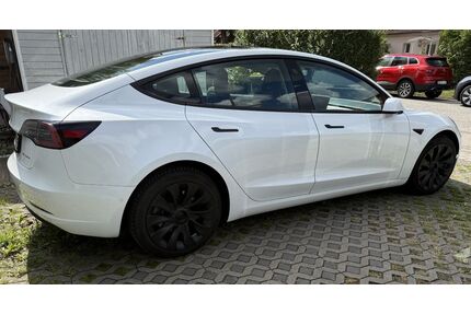Tesla Model 3 Gebrauchtwagen