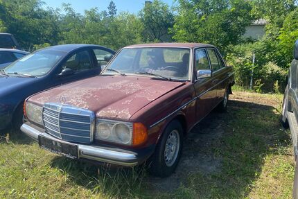 Mercedes-Benz 240 Gebrauchtwagen
