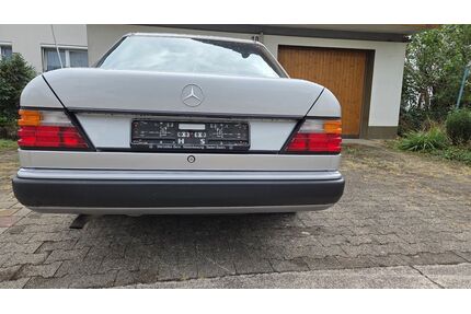 Mercedes-Benz 220 Gebrauchtwagen