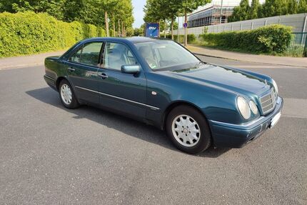Mercedes-Benz E 240 Gebrauchtwagen
