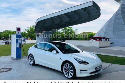 Mini Model 3 