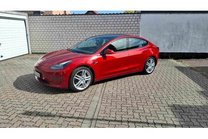 Tesla Model 3 Gebrauchtwagen