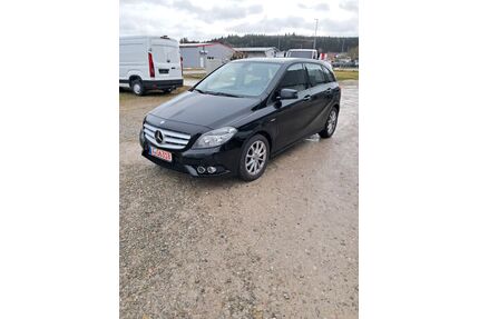 Mercedes-Benz B 180 Gebrauchtwagen