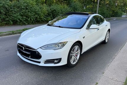 Tesla Model S Gebrauchtwagen