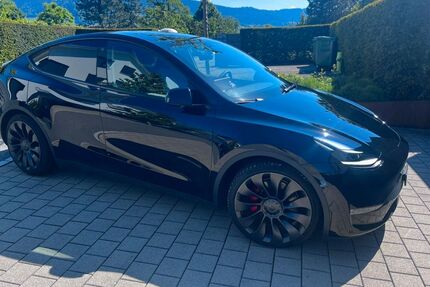 Tesla Model Y Gebrauchtwagen