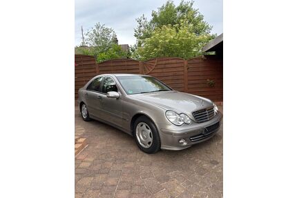 Mercedes-Benz C 180 Gebrauchtwagen