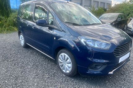 Ford Tourneo Courier Gebrauchtwagen
