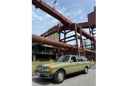 Mercedes-Benz 240 Gebrauchtwagen