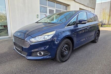 Ford S-Max Gebrauchtwagen