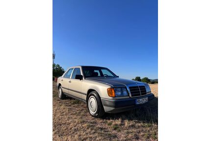 Mercedes-Benz E 260 Gebrauchtwagen