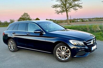 Mercedes-Benz 220 Gebrauchtwagen