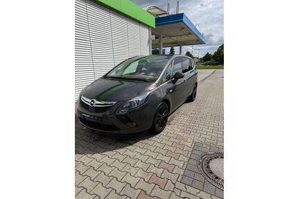 Opel Zafira Tourer Gebrauchtwagen