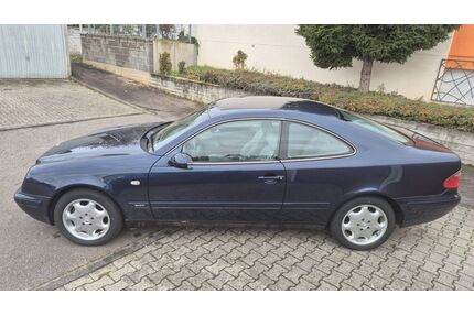 Mercedes-Benz CLK 320 Gebrauchtwagen