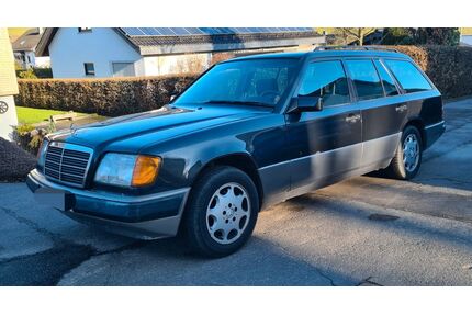Mercedes-Benz 220 Gebrauchtwagen