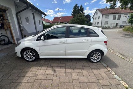 Mercedes-Benz B 180 Gebrauchtwagen