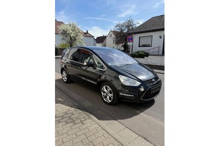 Ford S-Max Gebrauchtwagen