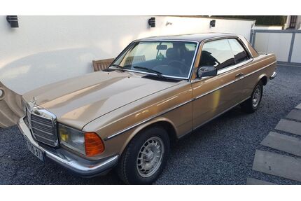 Mercedes-Benz 230 Gebrauchtwagen