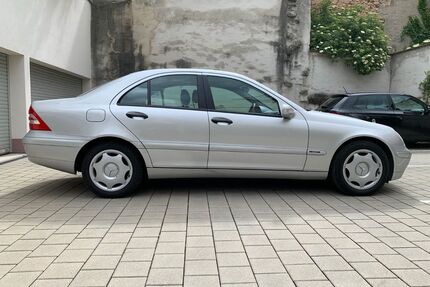 Mercedes-Benz 320 Gebrauchtwagen