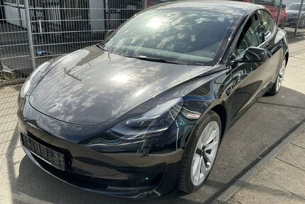 Tesla Model 3 Gebrauchtwagen