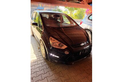 Ford S-Max Gebrauchtwagen