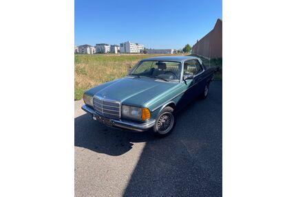 Mercedes-Benz 230 Gebrauchtwagen