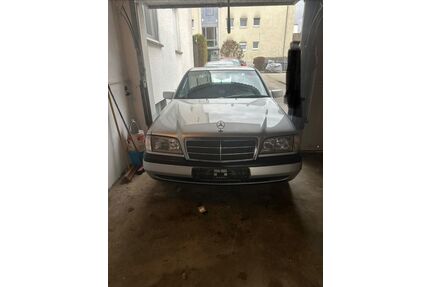 Mercedes-Benz C 180 Gebrauchtwagen