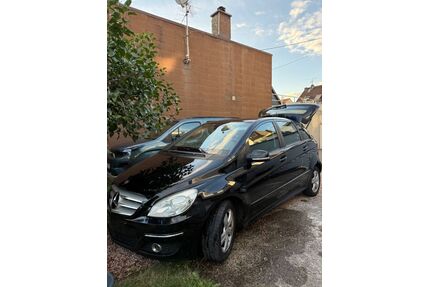Mercedes-Benz B 180 Gebrauchtwagen