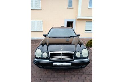 Mercedes-Benz E 320 Gebrauchtwagen