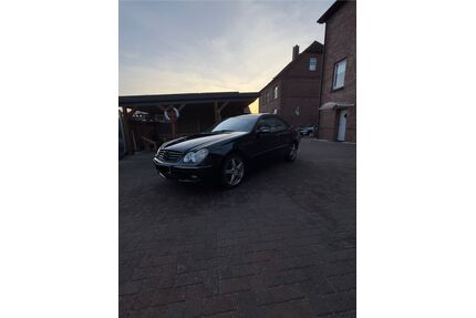 Mercedes-Benz 240 Gebrauchtwagen