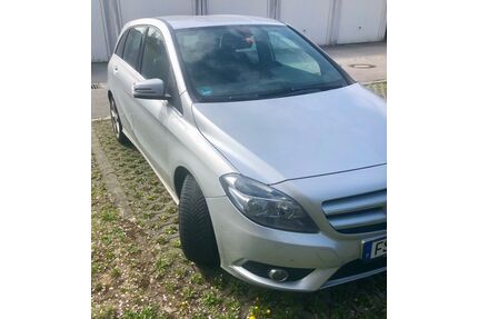 Mercedes-Benz B 180 Gebrauchtwagen