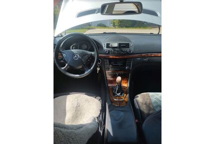 Mercedes-Benz E 220 Gebrauchtwagen