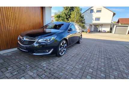 Opel Insignia CT Gebrauchtwagen