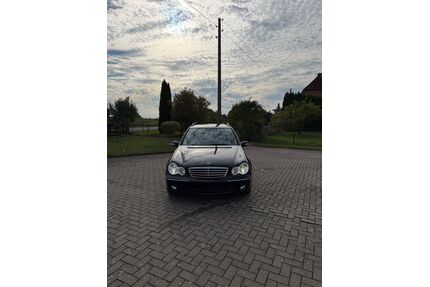 Mercedes-Benz 220 Gebrauchtwagen