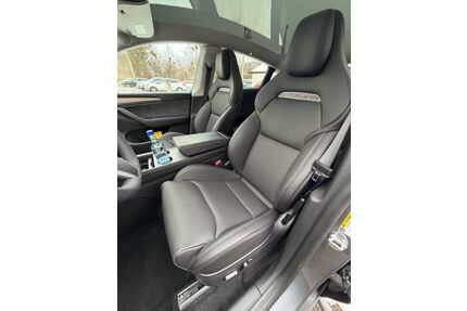 Tesla Model Y Gebrauchtwagen