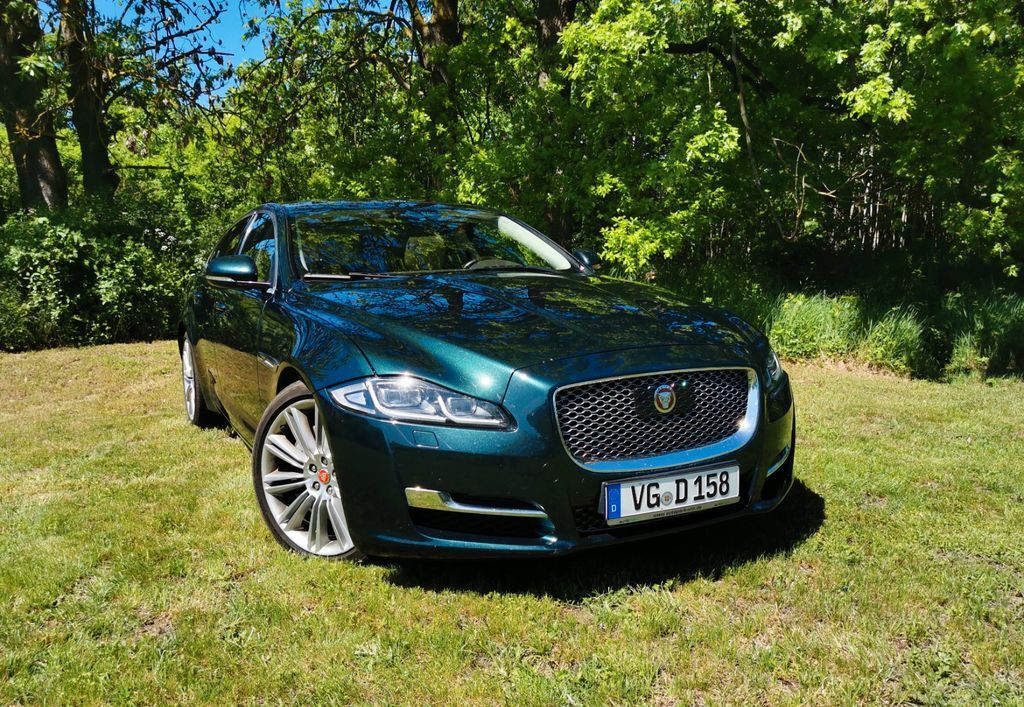 XJ