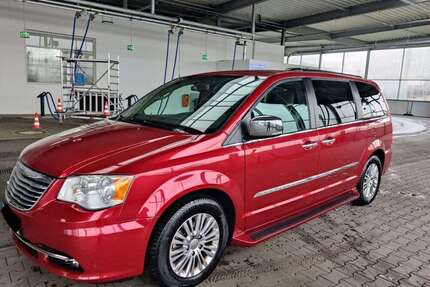 Chrysler Town & Country 