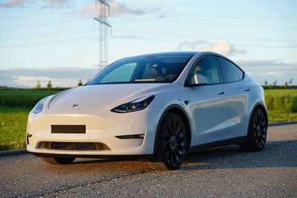 Tesla Model Y Gebrauchtwagen