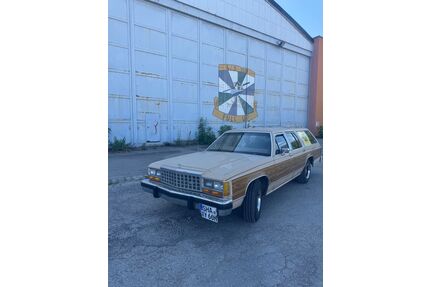 Ford Crown Gebrauchtwagen