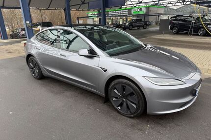 Tesla Model 3 Gebrauchtwagen