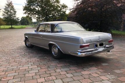 Mercedes-Benz 220 Gebrauchtwagen