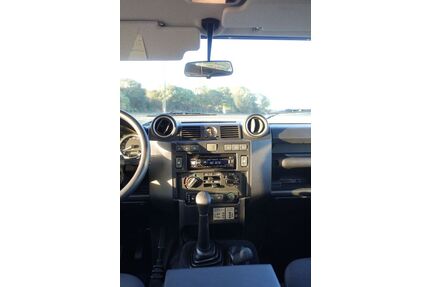 Land Rover Defender Gebrauchtwagen