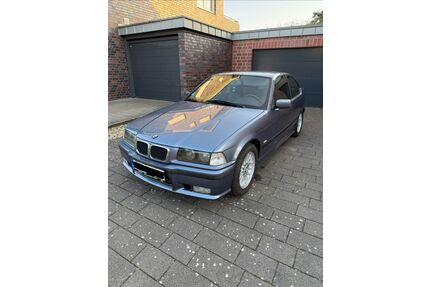 BMW 323 Gebrauchtwagen