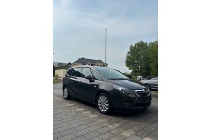 Opel Zafira Tourer Gebrauchtwagen