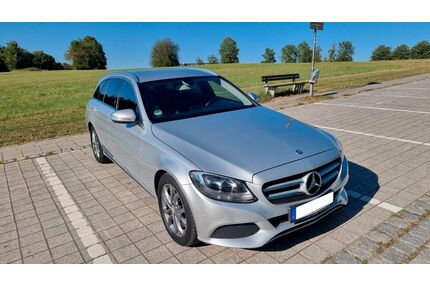Mercedes-Benz 220 Gebrauchtwagen