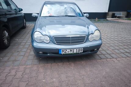 Mercedes-Benz C 180 Gebrauchtwagen
