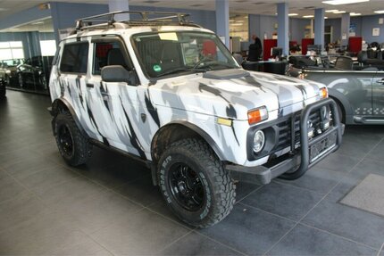 Lada Urban 4x4 Bronto - AHK - Klima - Gebrauchtwagen
