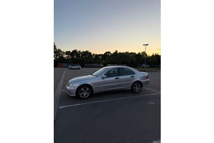 Mercedes-Benz C 180 Gebrauchtwagen