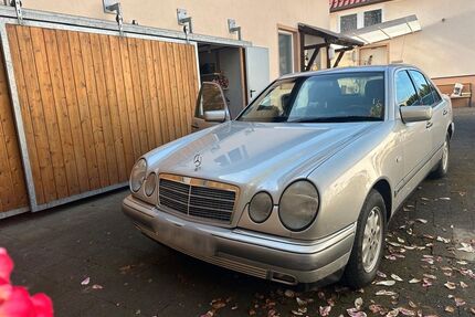 Mercedes-Benz 230 Gebrauchtwagen