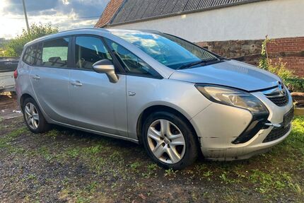 Opel Zafira Tourer Gebrauchtwagen