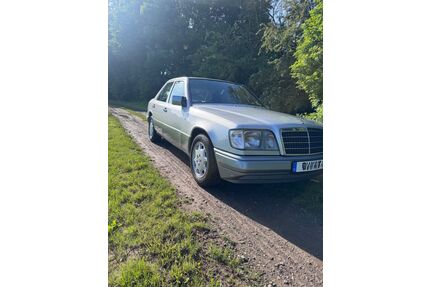 Mercedes-Benz 220 Gebrauchtwagen